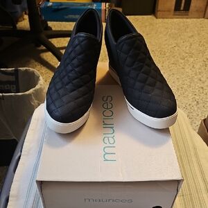 Maurices Womans Sammie Quilted Black Wedge Sneakers. Size 9.